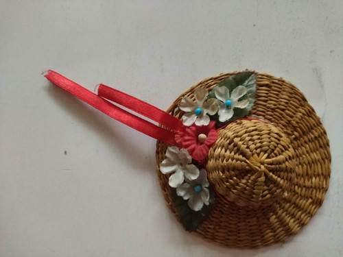 Ancien petit chapeau osier - petit,