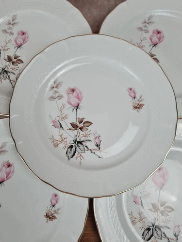 Lot 6 assiettes - lot,