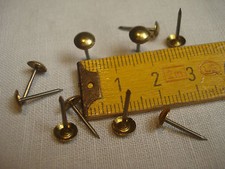 Clous de sellerie ou tapissier