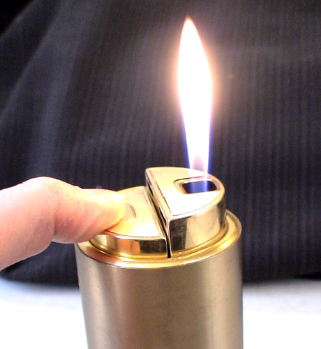 Briquet ancien bureau - briquet,