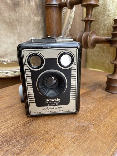 Ancien appareil photo brownie - ancien,