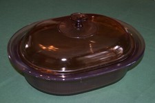 Covered oval roaster/casserole