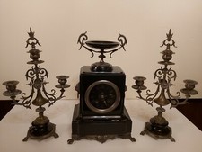 PENDULE ET CHANDELIERS MARBRE