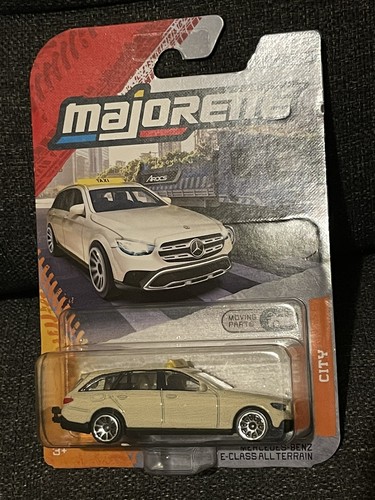 Miniature majorette mercedes - majorette,