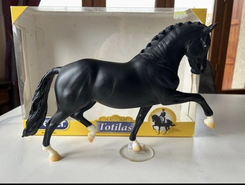 Breyer totilas 1438 - totilas,