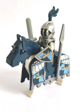 LEGO Castle - Fantasy Era - Réf: CAS419 - Crown Knight Scale Mail - 7097