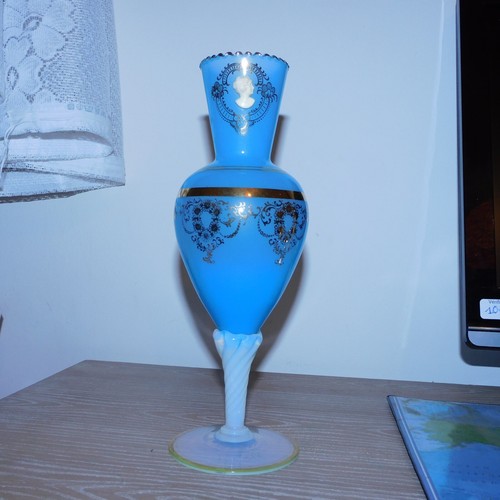 Vase opaline bleu - opaline, et