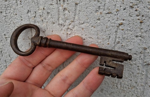 Grande clef clé - clé, ancienne