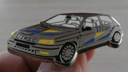 Pin rallye team diac renault - pin's,