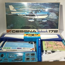 Kit maquette détaillée Nichimo Cessna Skyhawk 172 1/20 d'occasion bon état...