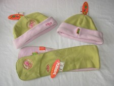 Lot 2 Bonnets + 1 écharpe