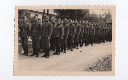 Photo colonne soldat allemand - photo,