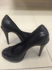 Authentic Chanel Escarpins