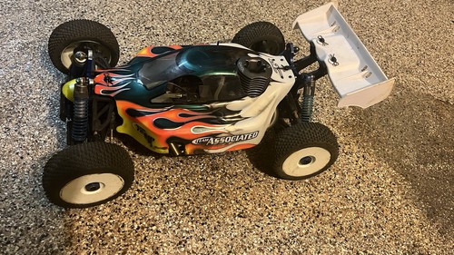 Kyosho inferno mp777 - 1/8, 4x4