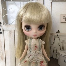 Poupée Middie Blythe personnalisée - Melomelo Mew - Artist Made OOAK nude