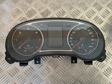 Bloc compteur - AUDI A1 I (1)