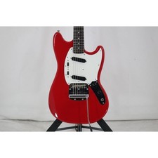 (Fender Japan) Guitare