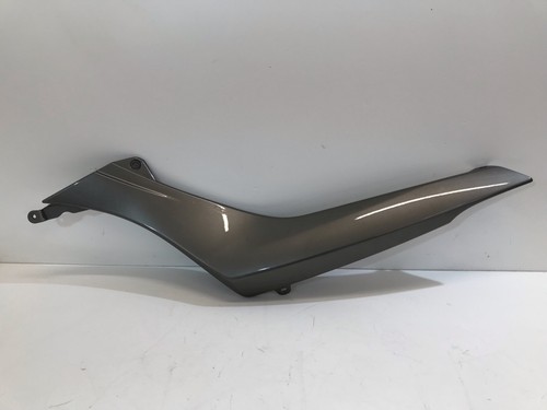 Carène sous selle gauche - selle, bmw