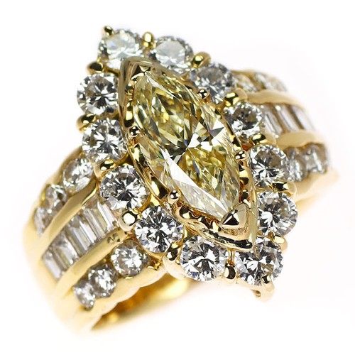 Bague diamant marquise - , k18yg