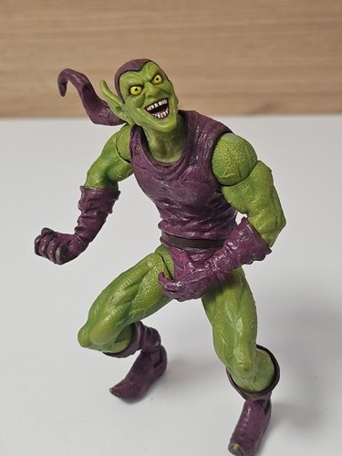 Figurine green goblin marvel - goblin,
