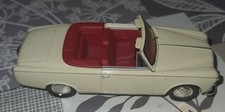 VOITURE MINIATURE PEUGEOT 403