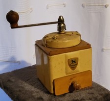 ancien moulin à café peugeot