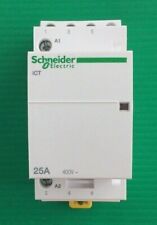 Contacteur Schneider A9C20833