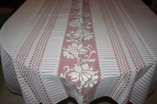 Nappe N°183 en polyester rouge blanc 240 x 140 cm    ou dessus de lit