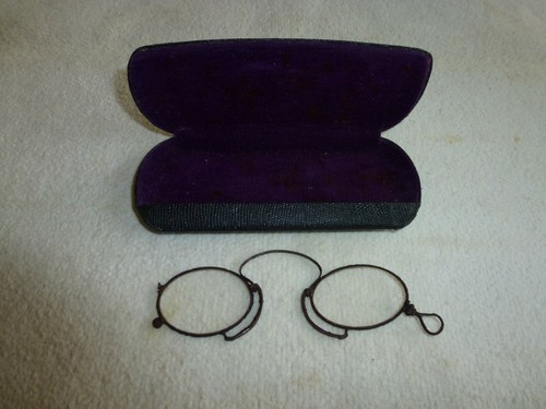 Ancienne paire binocle avec - paire,