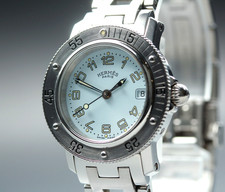 *Presque comme neuve* Montre