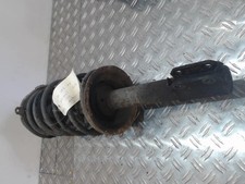 Amortisseur avant droit