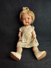 Poupée allemande HUGO WIEGAND tête en terre de pipe, yeux riboulants taille 1