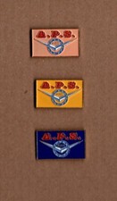 pin's APS Assistance Pieces Service (flipper) 3 couleurs au choix
