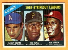 GREAT CENTERING! 1966 TOPPS LEADERS KOUFAX/GIBSON/VEALE #225