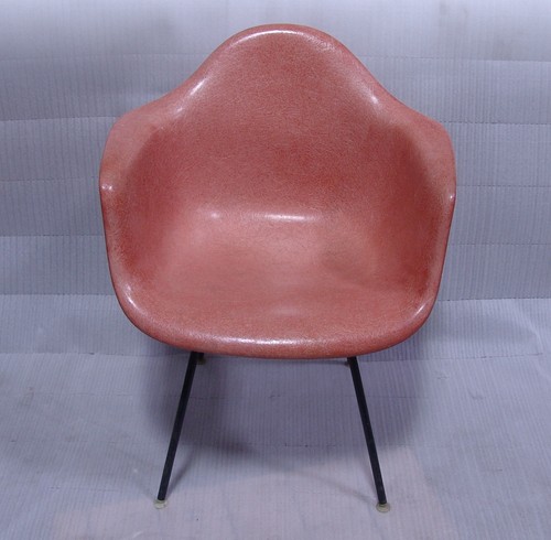 Eames fiberglass shell chair