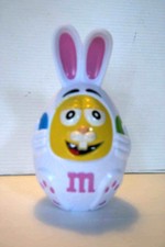 * M&M'S MINI BOÎTE A M&M'S LAPIN CACAHOUETTE JAUNE EN RELIEF PÂQUES