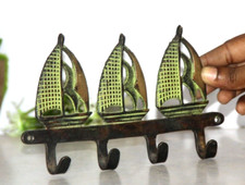 1930's Laiton Vintage Bateau