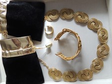 PARURE EN OR VEGETAL CAPIM DOURADO (COLLIER, BRACELET MANCHETTE ET BAGUE)