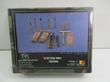342-  76mm TANK AMMO SHERMAN VERLINDEN  1/35