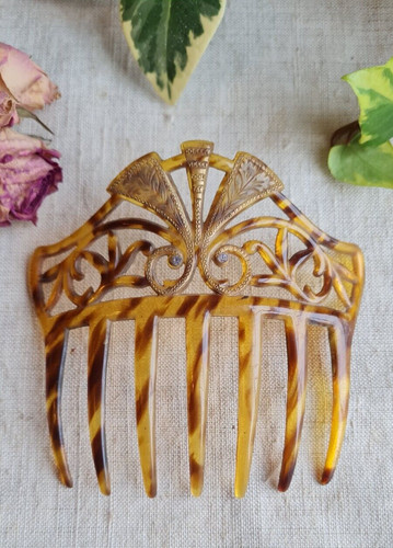 Ancien peigne pour - cheveux, art