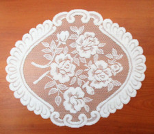 Napperon blanc vintage de