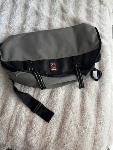 Chrome industries messenger - industries,