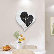 Horloge murale en forme de