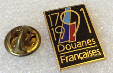 Pin's vintage Direction