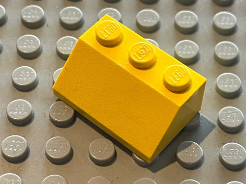 Rare lego yellow slope - rare,
