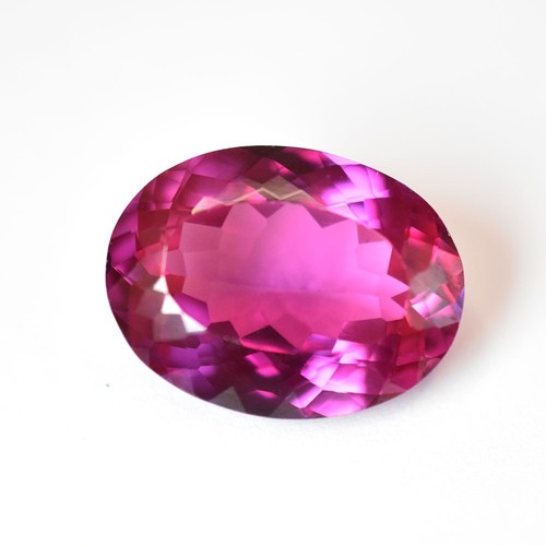 Tourmaline rose sans - , défaut