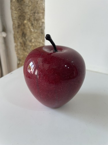 Pomme pierre dure rouge - pomme,