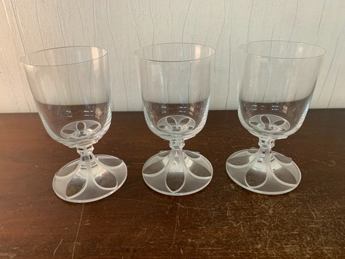 Verres eau modèle - a,