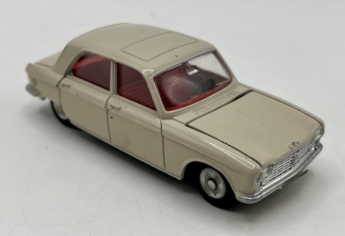 Peugeot 204 dinky - 204,