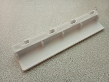 2913400 1x Clip Poigné Poignée Plastique Panier Blanc Congélateur Electrolux